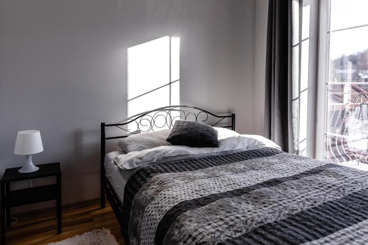 Apartament Szczesliwy ウストシキ・ドルネ エクステリア 写真