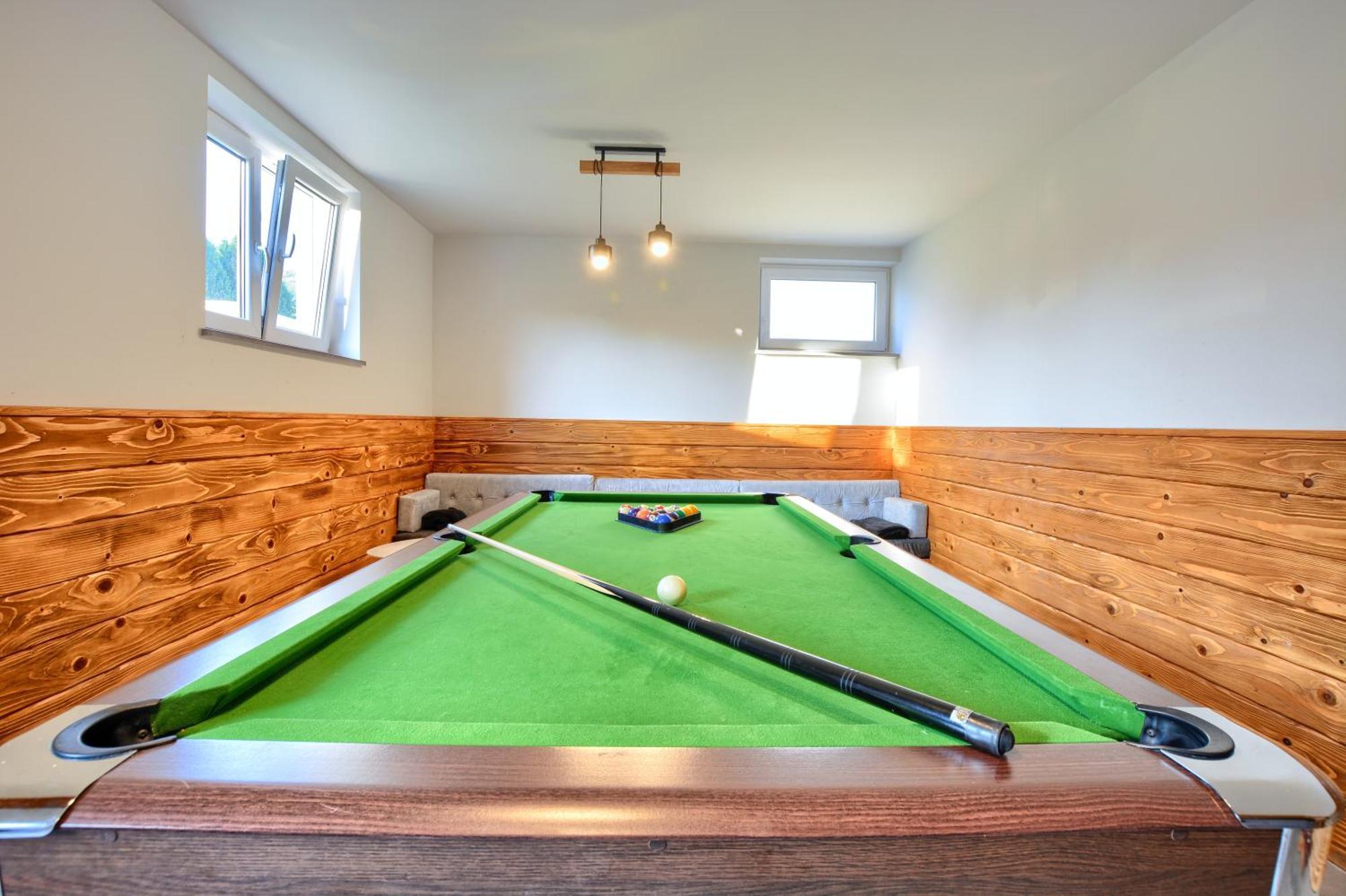 Apartament Szczesliwy ウストシキ・ドルネ エクステリア 写真